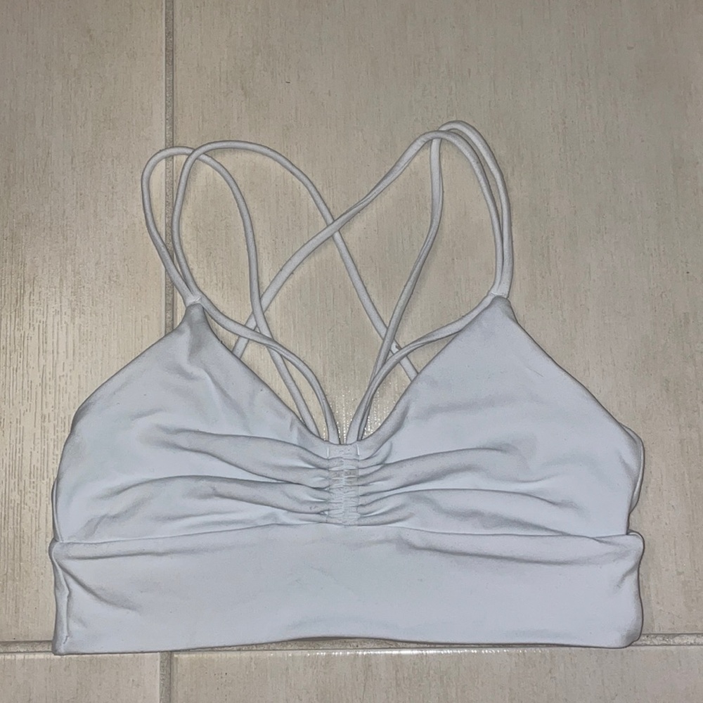 Lululemon criss cross bra